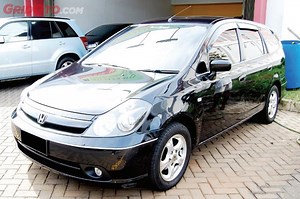 Seken Keren - Melihat Sederet Kelebihan Honda Stream, Awas Jadi Naksir