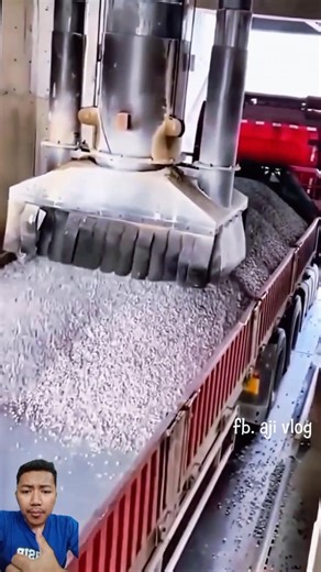 Load sand into the car bed #reels | Aji Vlog