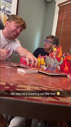 Exploding Kittens The Board Game Crashout
