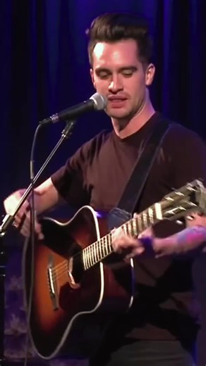 Brendon Urie performing This is Gospel at the Grammy Museum 2017 #panicatthedisco #brendonurie