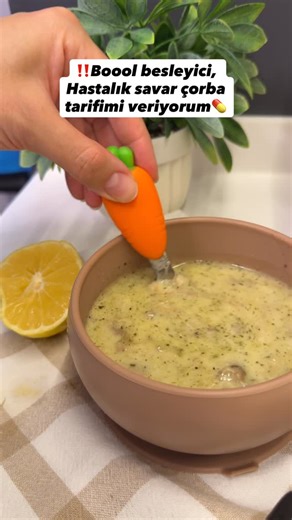 Rabia Önal on Instagram: "\u00100 kaydetmelik tarif geldiii, öyle besleyici ve nefis ki özellikle hastalıkların arttığı kış döneminde bol bol yapıp içelim💊🚨🤤 •marka göründü #reklam yazalım. Hastalık savar çorba tarif👇 💊2 adet kuzu gerdan 💊1 çay bardağı bulgur 💊terbiyesi için ; 3 yemek kaşığı yoğurt, 1 yumurta sarısı ve 1 yemek kaşığı un 💊baharat olarak; karabiber, zerdeçal, zencefil (eklemeden de olur ) 💊1 diş sarımsak 💊üzeri için; zeytinyağı ve nane 💯öncelikle kuzu gerdanlar mühürlen