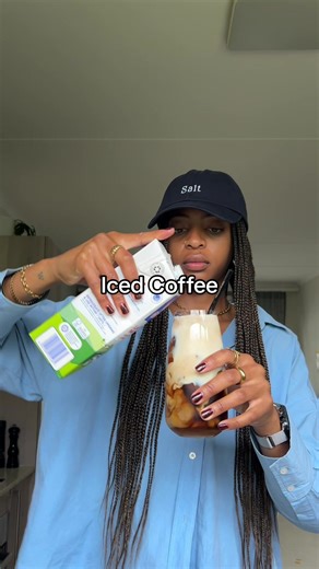 Delicious Iced Coffee with Vanilla Syrup Recipe