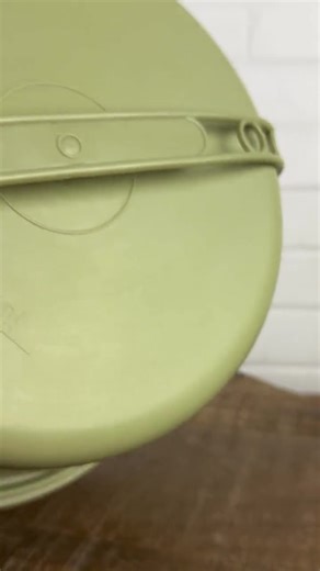 Vintage Tupperware Avocado Green Cake Carrier 683-1 – 1970s Starburst Round Cake Keeper - Etsy