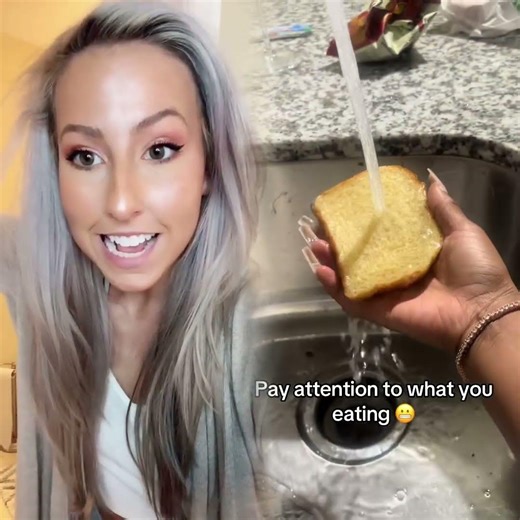 I teach my husband how to use a tampon #holidaymusic #howbizarre #fyp シ