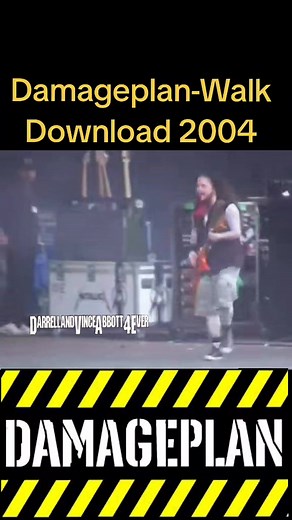 Damageplan Live Performance of Pantera's 'Walk' at Download Festival 2004