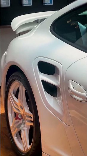 Explore Porsche today at Porsche River Oaks!