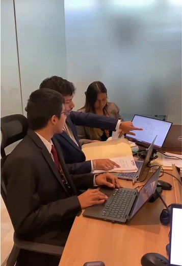 Día de Practicante en PwC: Aprendizajes y Retos