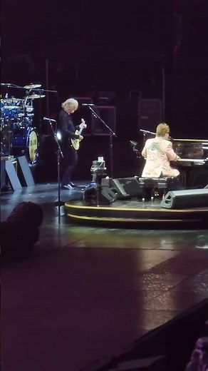 Elton John - Funeral for a Friend/Love Lies Bleeding 04 (LIVE) - Allianz Stadium Sydney- 18 Jan 2023