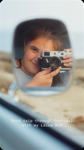 JULIA BÖRGER || People Photography on Instagram: "Mit meiner gebraucht gekauften Leica von @kameraexpressde ging es im Sommer auf einen Roadtrip durch Portugal. Von atemberaubenden Steilküsten über traumhafte Strände bis in die Straßen Lissabons - die Kamera war immer dabei. Durch die Festbrennweite habe ich ganz neue Blickwinkel entdeckt und konnte durch den Manuellen Fokus den Prozess des Fotografierens entschleunigen. Für mich ist die gebrauchte Leica-M10 die absolut richtige Wahl! Diese Woch