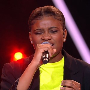 242K views · 2.7K reactions | Hier zitten wij met open mond naar te kijken...  Vanavond nog meer straffe stemmen in de laatste Knockouts van The Voice kids! ✌️ | VTM | Facebook