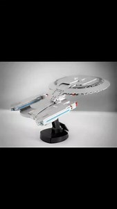 At long last, we’ll be able to hold in our hands the first official LEGO set dedicated to Star Trek: the USS Enterprise is about to arrive with its entire crew! But what can we do while we wait? We can download the instructions for these wonderful fan-made models, created by the very kind Piers Elliot. Link rebrickable here ⬇️⬇️⬇️⬇️ https://rebrickable.com/users/Skyfoxbricks/mocs/ | The Bricks Box