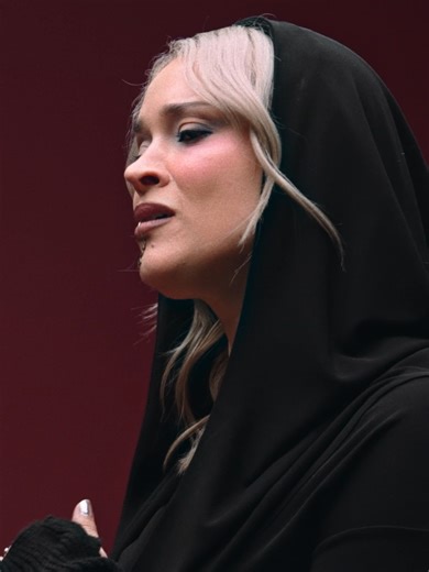 Lolo Zouaï - Desert Rose pt. 2 Live Performance