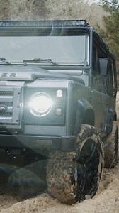 Building a custom high-end Defender is a meticulous process that combines craftsmanship, engineering prowess, a keen eye for detail and mostly love! Every aspect is carefully considered and tailored to the client’s specifications, from the engine and drivetrain to the interior and exterior features, even if it’s never made before! Luxurious materials such as fine leather, Alcantara, and bespoke wood accents transform the interior into a haven of comfort and style. State-of-the-art technology is 