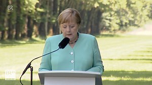 14K views · 201 reactions | Auf die Frage, ob sich Bundeskanzlerin Merkel Söder als Kanzlerkandidaten der Union vorstellen könne, blockte die Kanzlerin ab. "Bayern hat einen guten Ministerpräsidenten". Darüber hinaus wolle sie sich nicht zu möglichen Nachfolgern äußern. | BR24 | Facebook
