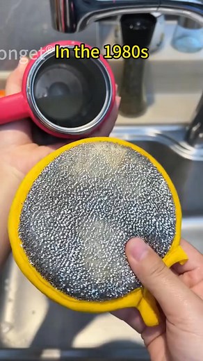 Tackle every bottle cleaning challenge with one tool! ✨ This 5-in-1 cleaner features specialized brushes for interiors, nipples, straws, and tiny crevices. Made from food-grade materials for safe, thorough cleaning that leaves no grime or bacteria behind. Perfect for baby bottles, travel mugs, and sports bottles!  | Choosemuc Choose | Facebook