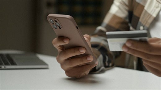 How to protect yourself when shopping online