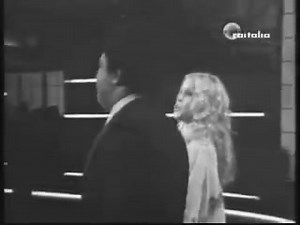 57K views · 2.5K reactions | Noi due per sempre . Wess &. Dori Ghezzi | Canzoni dimenticate | Facebook