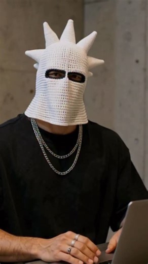 TouchDesigner Alchemist on Instagram: "@touchdesigner, the network vs. the art (short version) #touchdesigner, #creativecoding, #interactivedesign #audioreactive #ableton #music #creativeprocess"