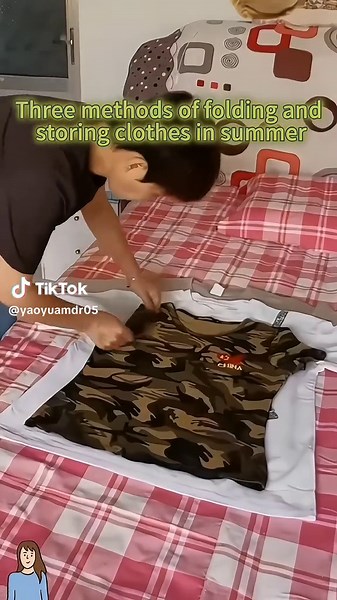 Three methods of folding and storing commonly used clothes in summer🫶🏻💕🫶🏻#folding #storagebox #fyp #storage #foldingclothes #hype #storagehacks #lifehacks