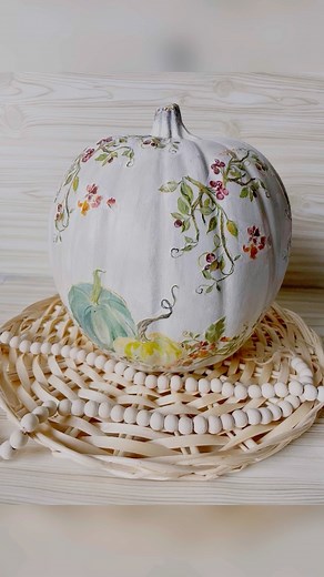 13K views · 99 reactions | #decoupage #pumpkins for #falldecor . #plaidcrafts #plaidcreators #falldiy #pumpkinseason #pumpkindecor #diyfalldecor #pumpkineverything #fallvibes #fall | The Craftessa | Facebook