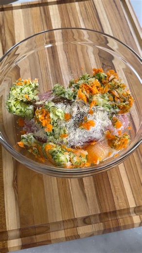 10K views · 122 reactions | Introducing my Easy Veggie Chicken Nuggets: the healthy, delicious, homemade chicken nuggets that you know and love, but with a veggie-packed twist    https://kalejunkie.com/easy-veggie-chicken-nuggets/ | Kalejunkie | Facebook