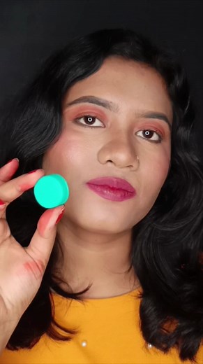 Fake dimple hack 😱 . . . . . #reelsfb #makeupartist #beauty #beautifulchallenge #makeuplook #makeup #makeuplover #shorts #beautytips #beautyproducts Mua Sathi Das | Sathi's Beauty World
