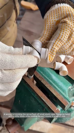 Safe Deburring of Plastic Fittings in a Bench Vise