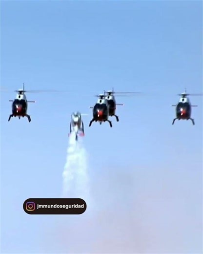 Patrulla Aspa Increibles Acrobacias con Helicópteros #shorts