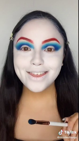 Queen of Hearts Makeup Tutorial