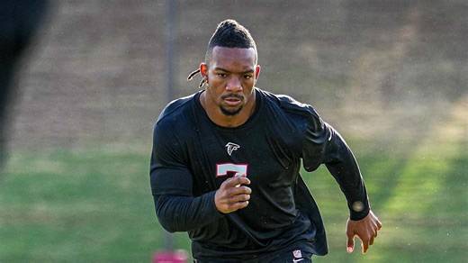 Bijan Robinson, Brian Robinson Jr. create balance in Falcons’ backfield