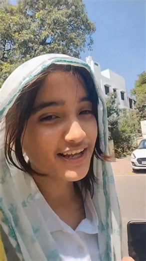 Mission cyber cafe… but we turned into bhikhari without internet 😭💀.”#minivlog #viral #collegelife