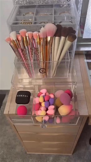 VANITY COLLECTIONS on Instagram: "How to store your beauty blenders - using our VC DIVIDER SET 4 In the ikea Alex drawers and our VC BLENDER + PUFF HOLDER We also lined the drawer with other our custom non slip mat Available now on our website 🛍️ Website link in bio 🌎📦world wide shipping 🇦🇺 Shipped from Australia 🛒 AFTERPAY. Buy now, pay later available at checkout 🇺🇸 🇨🇦 🇦🇺 🇳🇿 🇬🇧 #makeupstorage #beautyroom #vanity #makeuporganizer #makeuporganization"