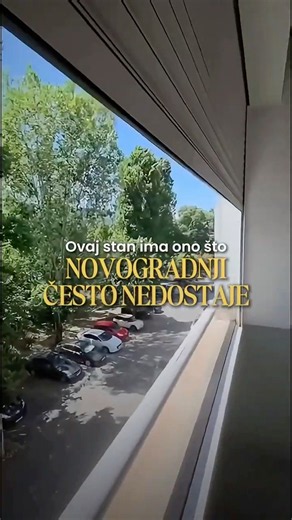 🏡 Kompletno renoviran stan u Bloku 33 pruža dovoljno privatnosti i funkcionalnosti za udoban život.