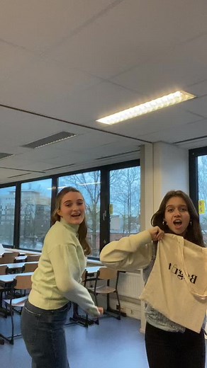 totebag met extra vakjes! binnenkort verkrijgbaar ✨✨✨ #jongondernemen #foryou #bagit #fy