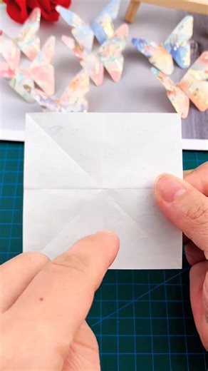 3.2M views · 24K reactions | Step-by-Step Origami Butterfly Magic 曆✨ #origami #butterfly #magic #papercraft #craft #diy #kidscraft #creativefun #handmade #easycraft | paper craft | Facebook