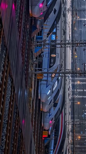 AMAZING CHINA ✨ on Instagram: "China's high-speed rail system, primarily operated by China Railway High-speed (CRH), boasts the world's largest network, with various train types offering speeds up to 400 km/h. The CR450, currently under development, is poised to become the world's fastest high-speed train, reaching operational speeds of 400 km/h and a test speed of 450 km/h. • • #china #guangzhou #guangdong #chinese #chinesegirl #chinesefood #chinesenewyear #instagood #instalike #china🇨🇳 #fypシ