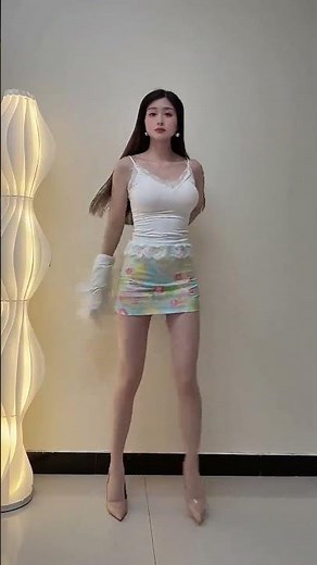 中国女孩跳舞 Cute Asian Girl Dance #shorts #asiangirl