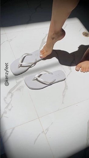 Playing with my Sandals🩴✨ #foot #feet #flipflops #viral #nails #toes #beatifulfeet #sandals