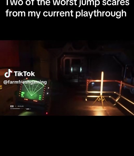 Terrifying Jump Scares in Alien Isolation Gameplay
