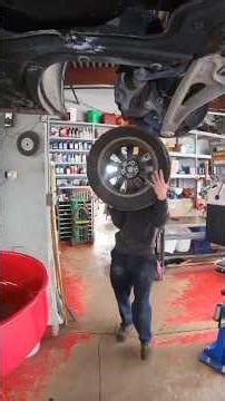 #mechanic #auto #tools #car #kia #oil #repair #oilchange