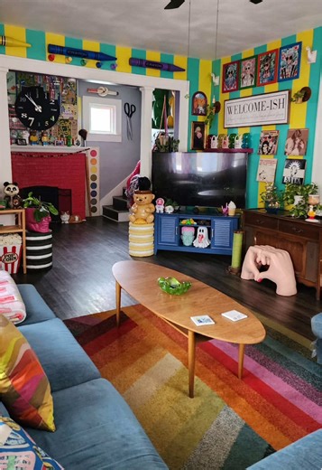 Vibrant Striped Living Room Decor Ideas