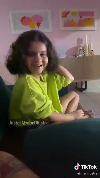 Alice e sua Emoção ao Assistir Pinocchio