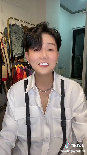 Stylish Outfits: How to Wear Suspender Fashion
