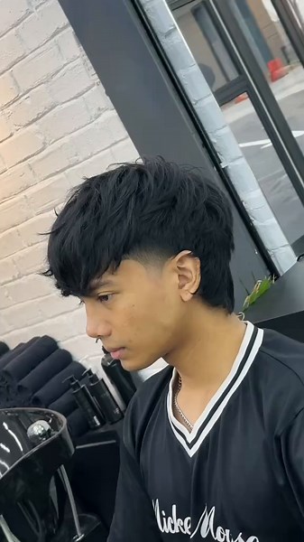 Gaya Rambut Mullet JayJo dengan Taper Signature