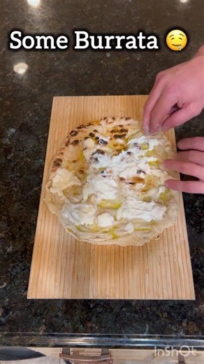 Clay Pot Pizza 🔥 DIY Outdoor Oven Hack #pizza #bbq #outdoorcooking #diycooking #smoker #foodshorts