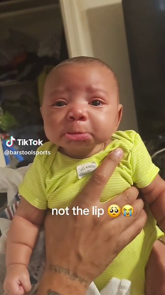 Fefe Lip Trend and Karaoke Experience