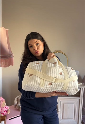 Préparer sa valise de maternité : essentiel à ne pas oublier