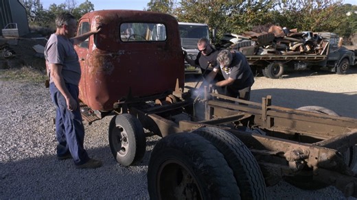 The Truckhunters not only take on a massive job of grinding off the old Opal Mining baggage from Craigs Chevy rustbucket but they have to endur Craigs wise cracks an jibes. #molong #chevytrucks #TruckHunters #craig #oldamericantrucks #vintageamericantrucks | Truck Hunters