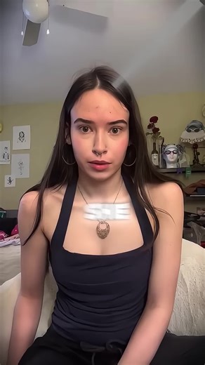 Girl Captures Glitch in the Matrix Experience