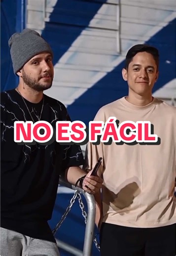 ¡NO ES FÁCIL!😤😤😤 Sabemos lo difícil que es tomar acción y salir a grabar tus videos, PORQUE NOS PASA SIEMPRE, es por eso que el @DaniDH y yo hemos unido fuerzas para decirte que si puedes y regalarte un par de consejos👀👀 Etiqueta a ese amigo que aún no empieza a grabar su contenido👀👀 #parati #foryou #facts #creadoresdecontenido